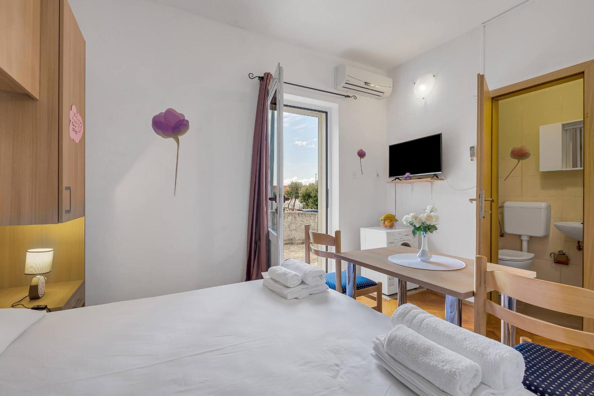 Studios Jakov Makarska Exterior photo